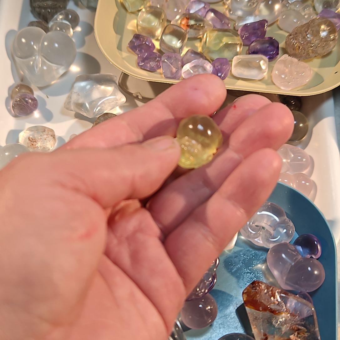 中***中未镶嵌颈饰水晶shuijin