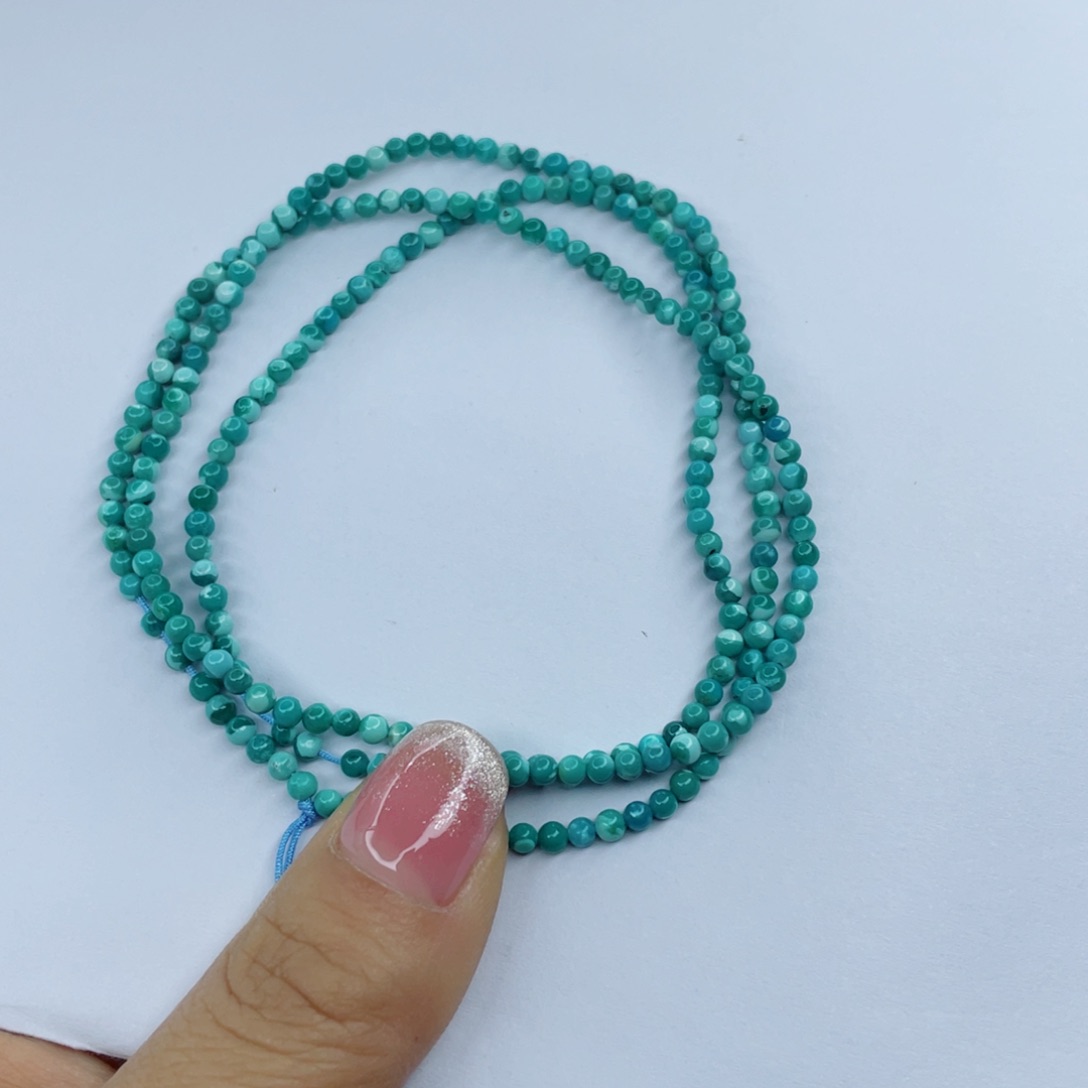 绿松石颈饰未镶嵌