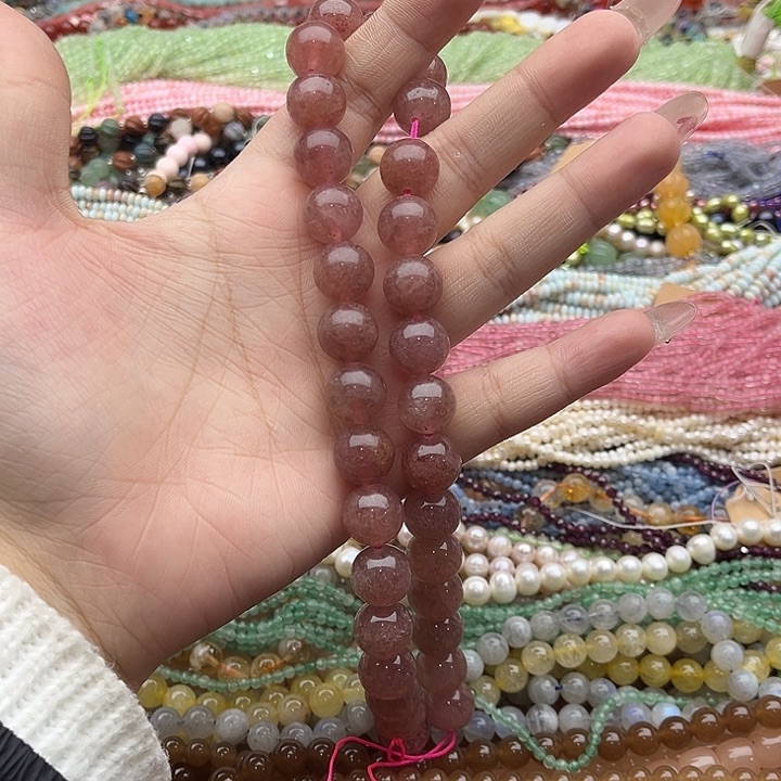 玛瑙/玉髓珠宝半成品未镶嵌一条12mm左右草莓晶