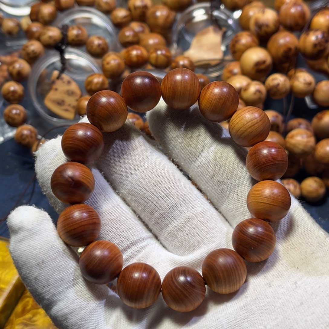 用***9手串/手链柏木（崖柏）