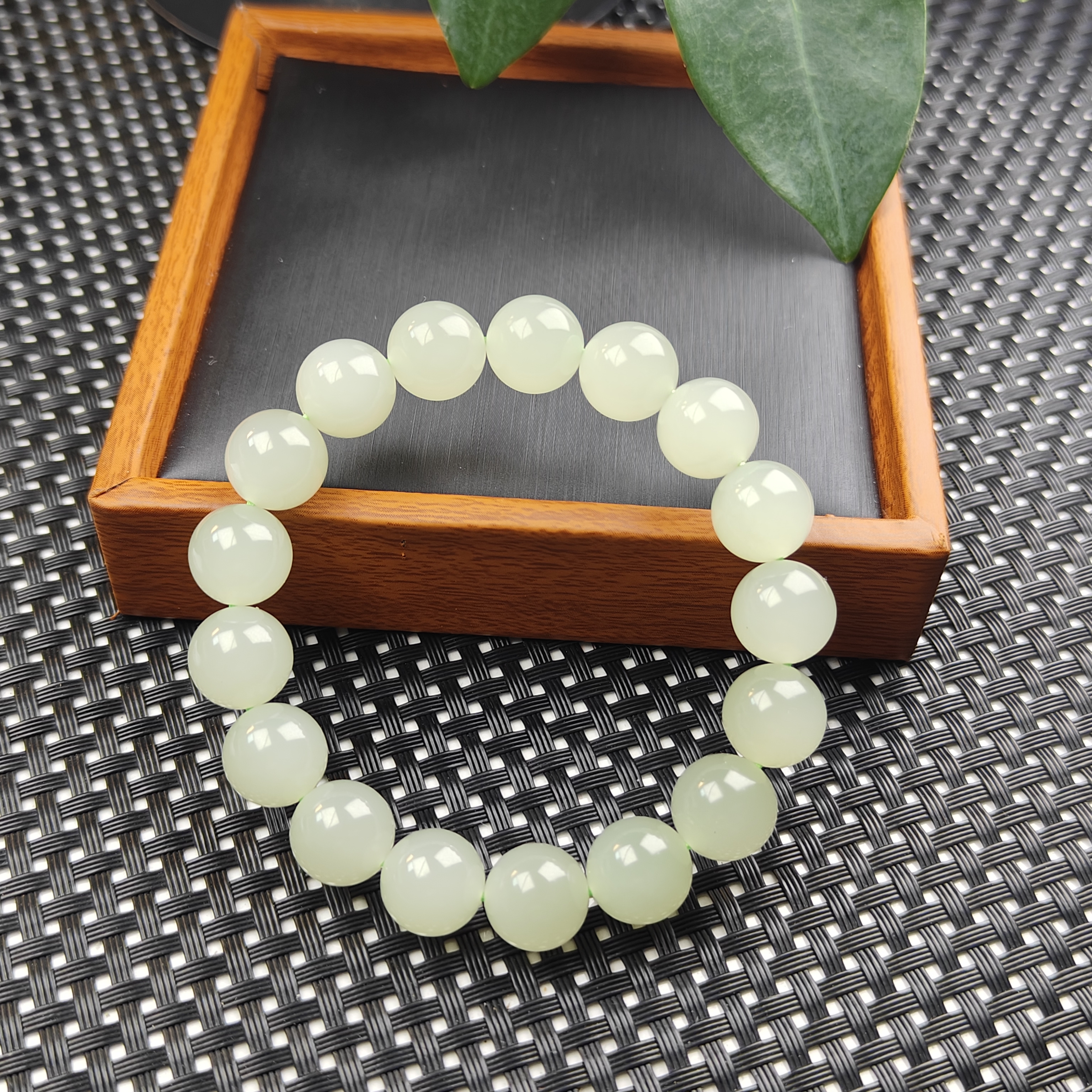 天然和田玉晴水手串