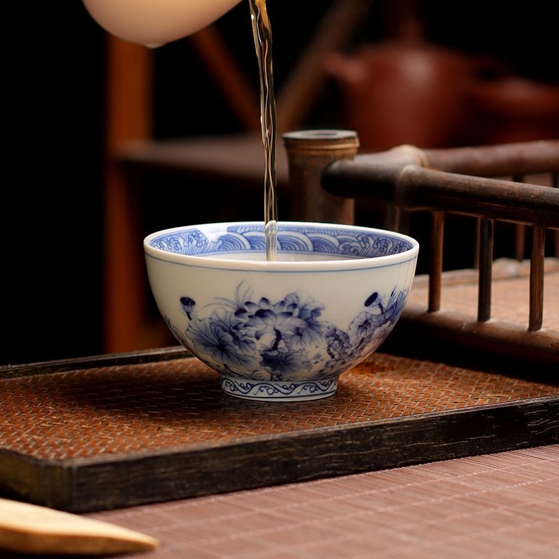 陶瓷釉下彩荷花鸡心杯100cc