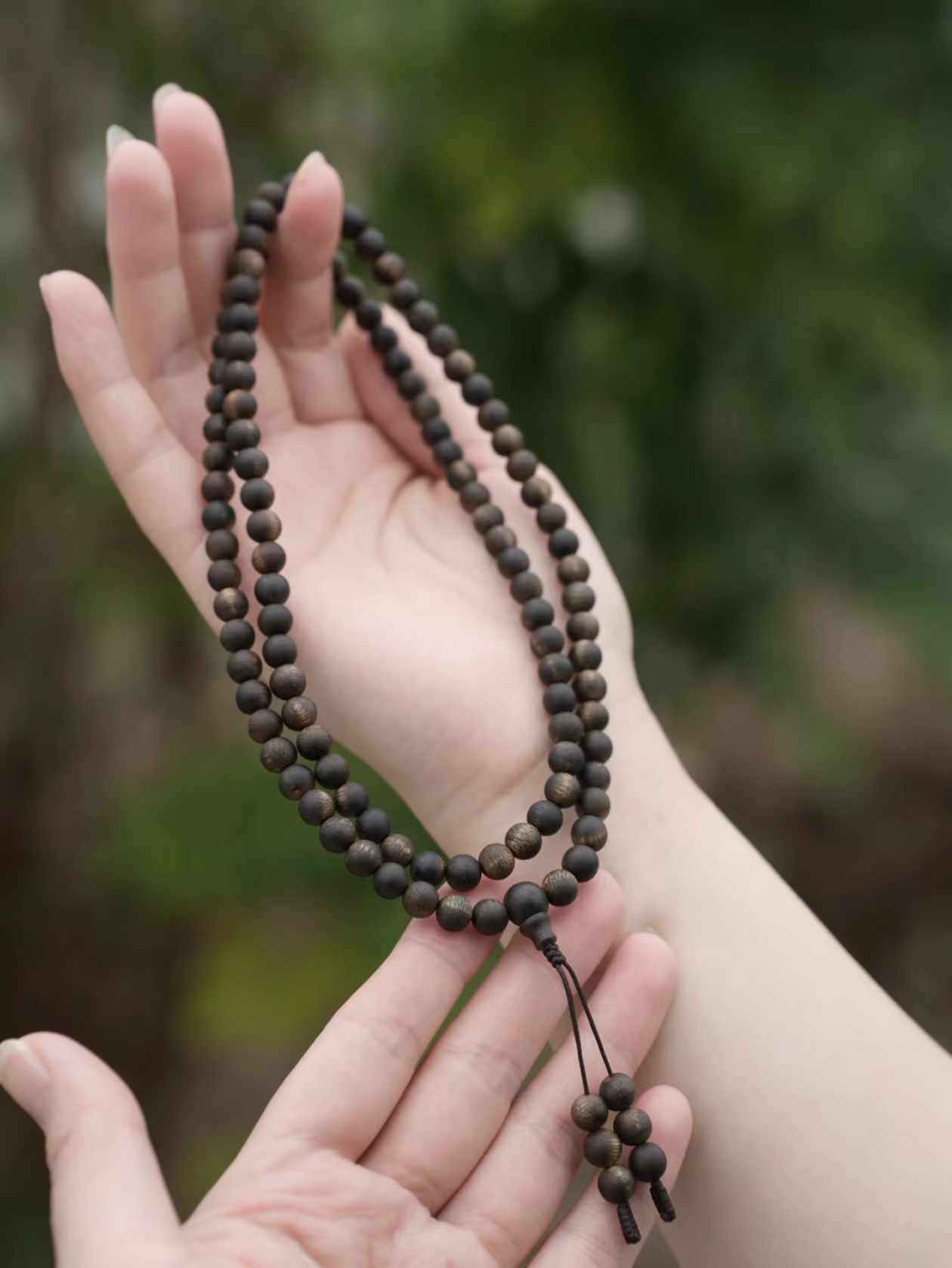 沉香海南莺歌绿奇楠沉香多圈手串108颗0.8cm多圈手串