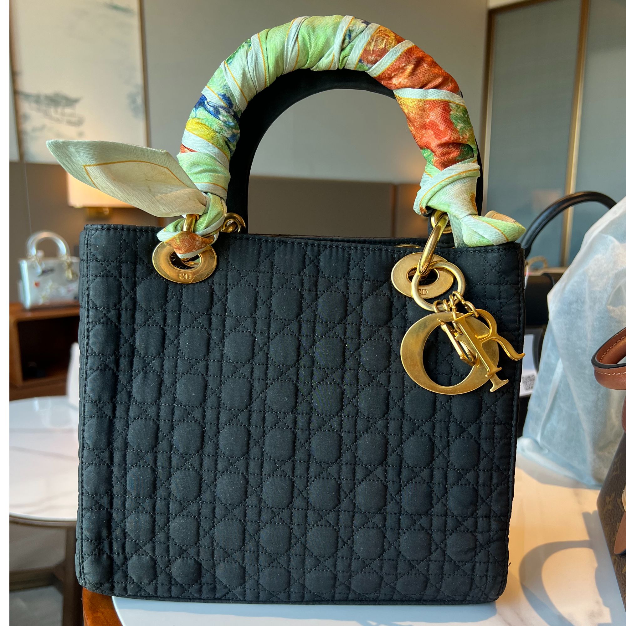 95新 DIOR/迪奥 95新黑金布面戴妃包