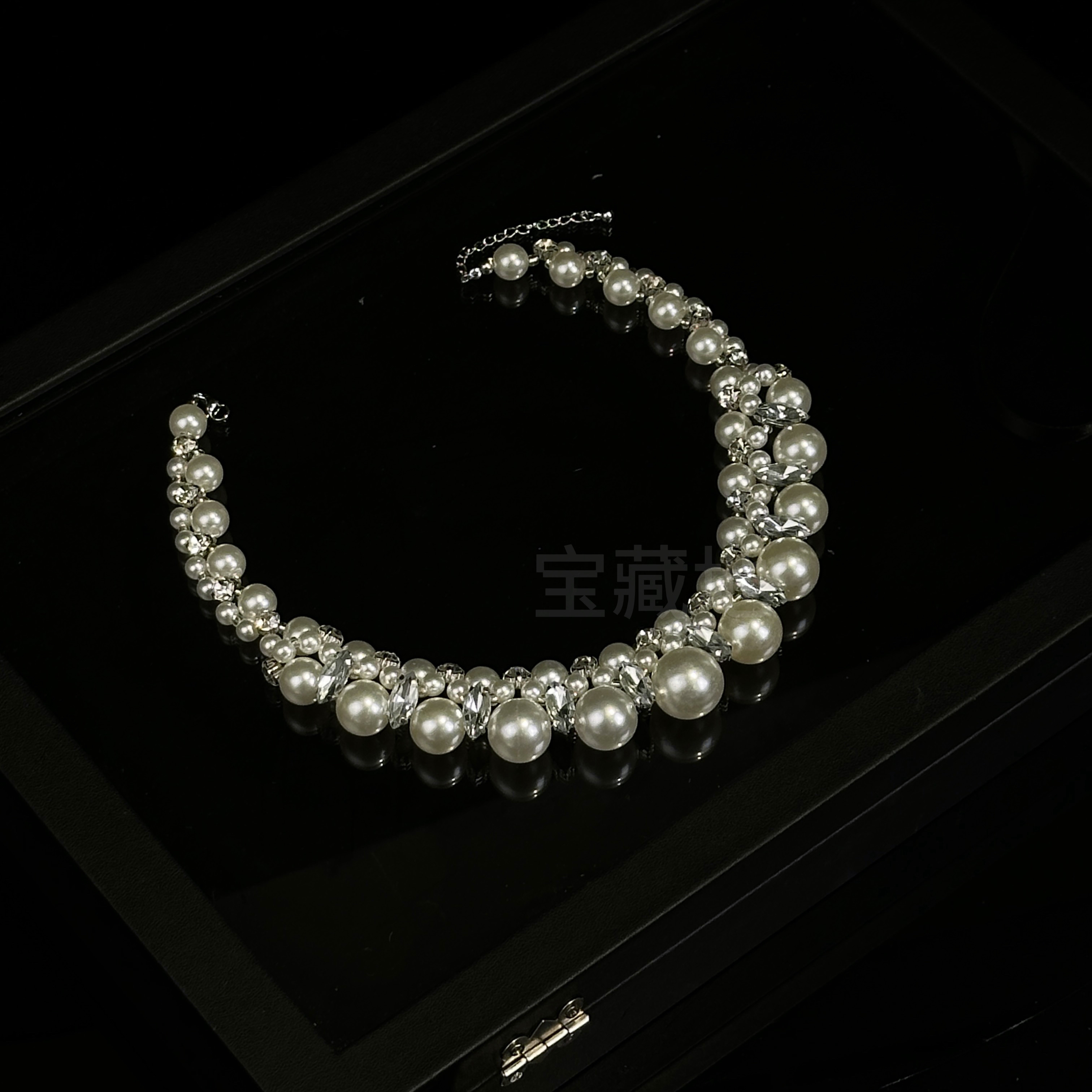 铜合金仿珍珠项链 3017法式复古镶钻珍珠轻奢小众新娘晨袍项链