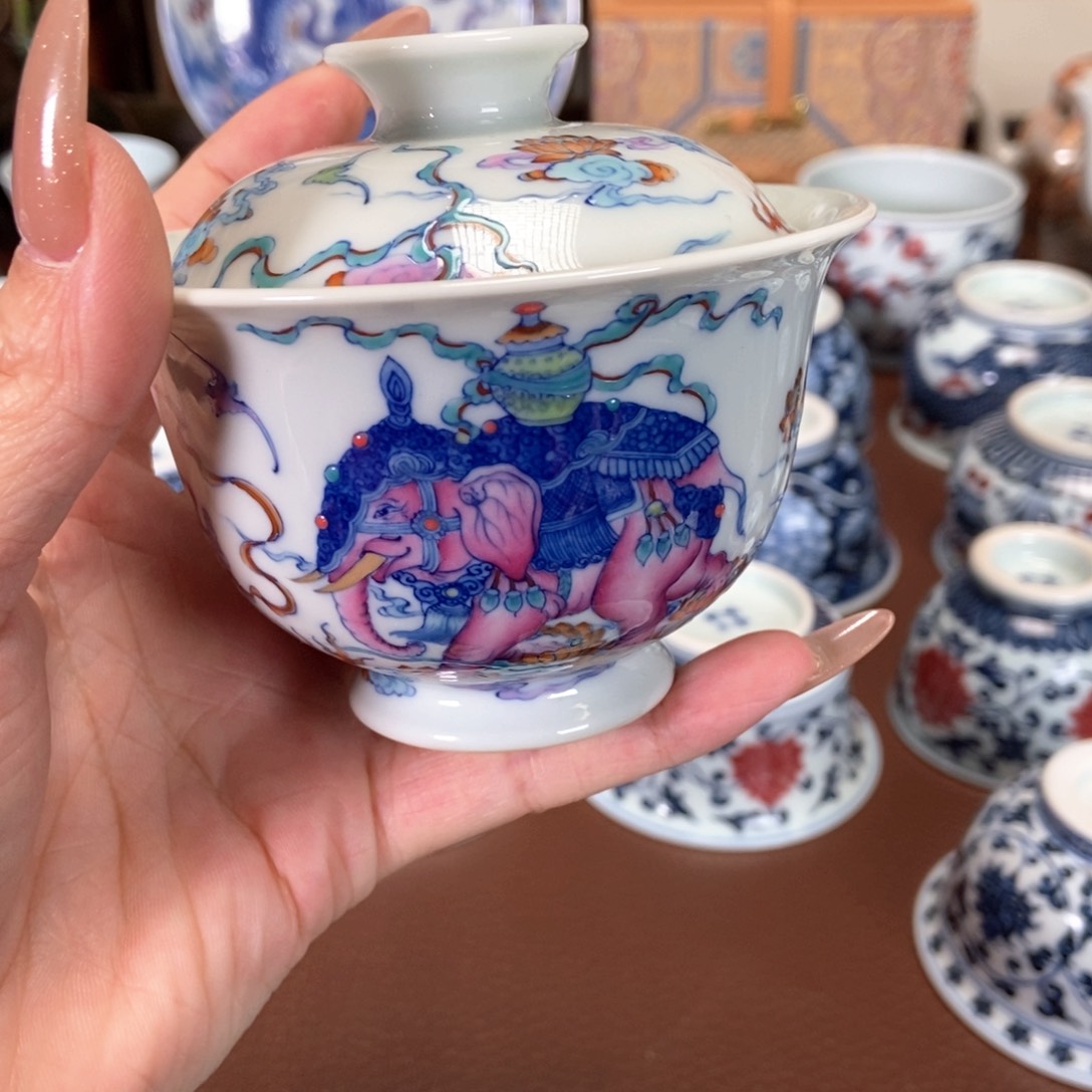 空山明月新斗彩吉祥如意盖碗