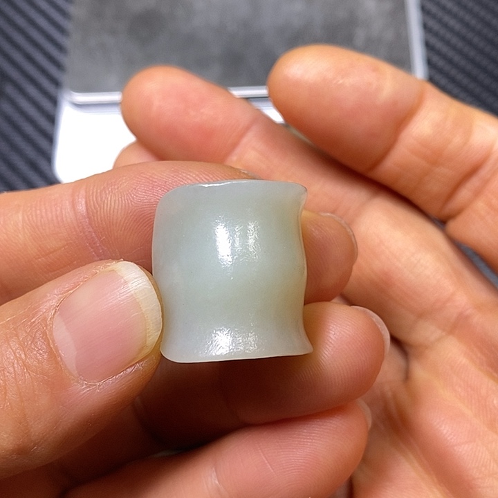 颈饰未镶嵌和田玉尘