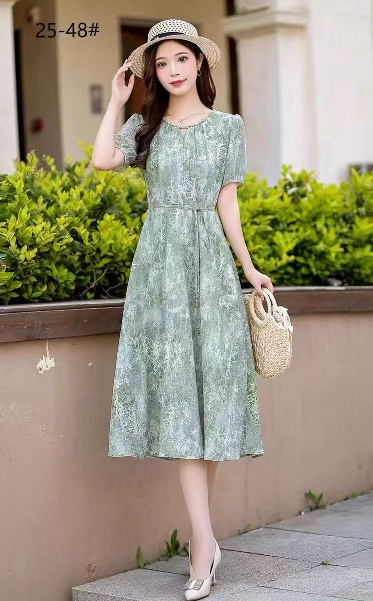 F257 时尚连衣裙女2025夏季新款气质百搭显瘦中长款裙子高级感
