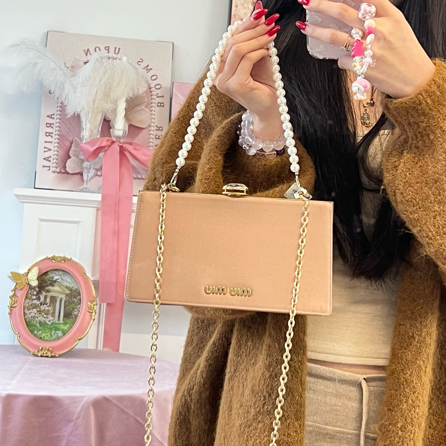 95新 MIU MIU/缪缪 miumiu奶茶粉盒子手提包链条包