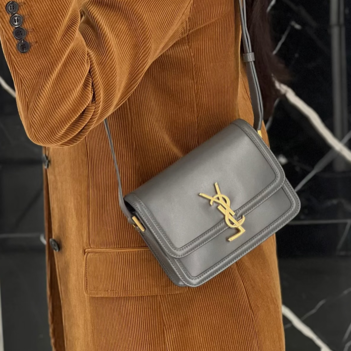 99新 YSL/圣罗兰 豆腐小号黑色牛皮单肩包 /04013