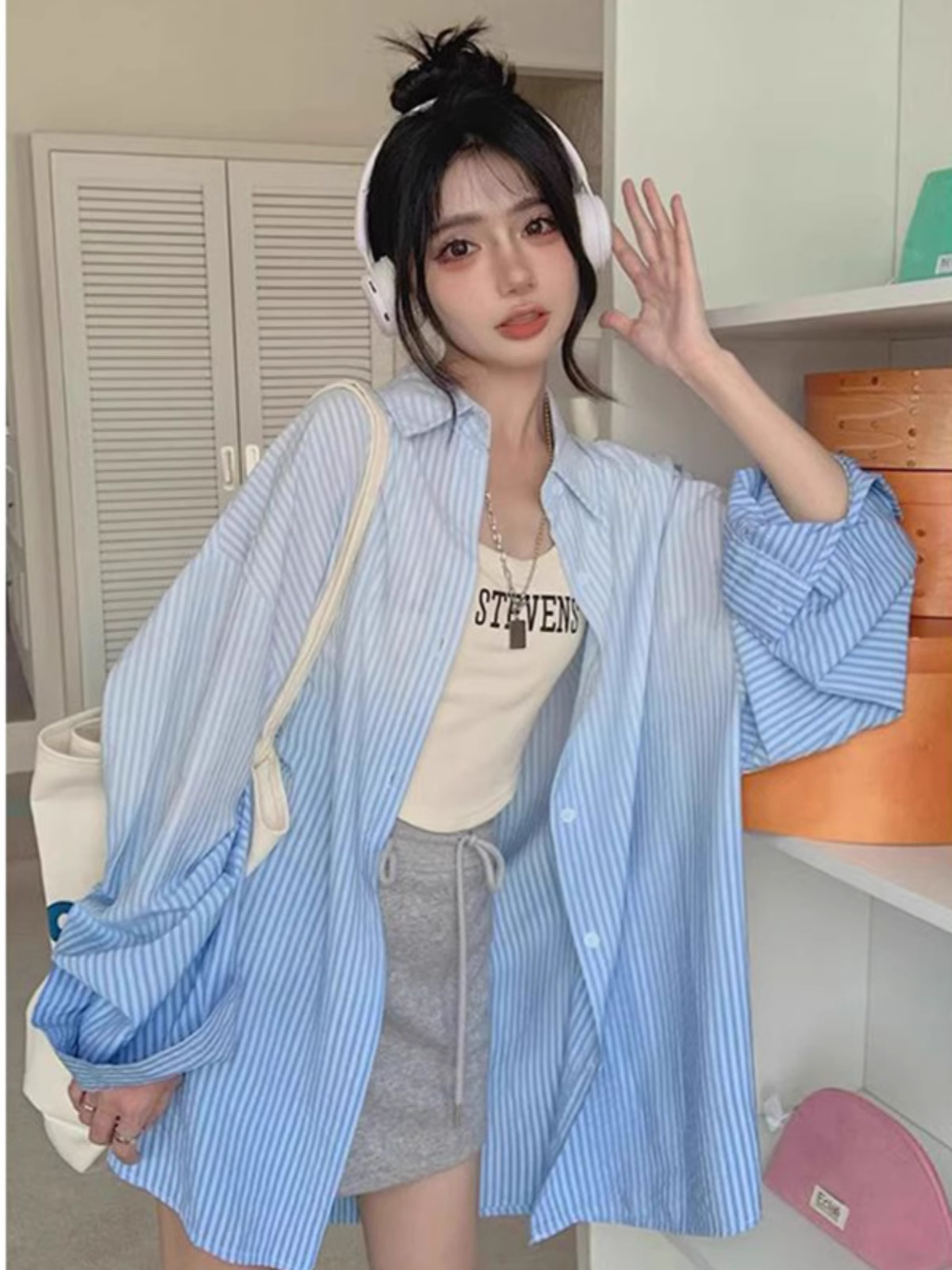 2025夏季潮牌薄款宽松学院风渐变色防晒衬衣设计感上衣长袖衬衫女