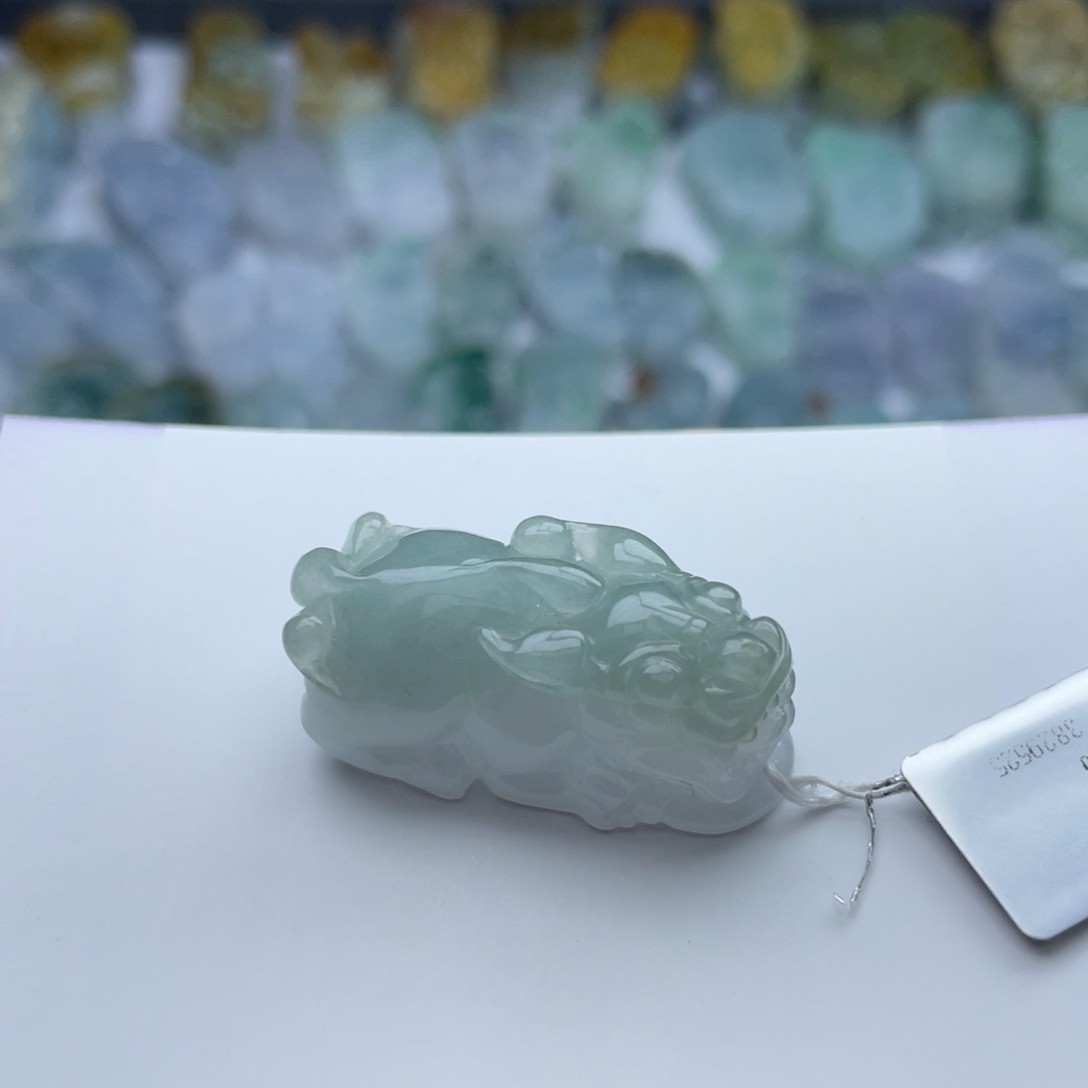 翡翠颈饰未镶嵌貔貅