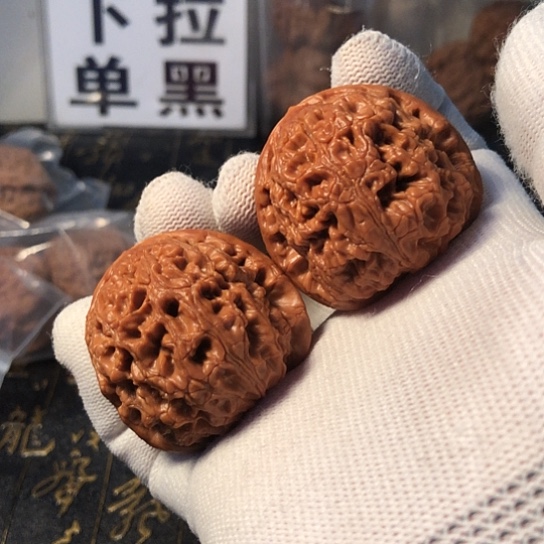 知****文玩核桃把件水龙纹42mm