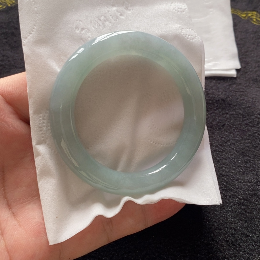 翡翠未镶嵌颈饰翡翠手镯