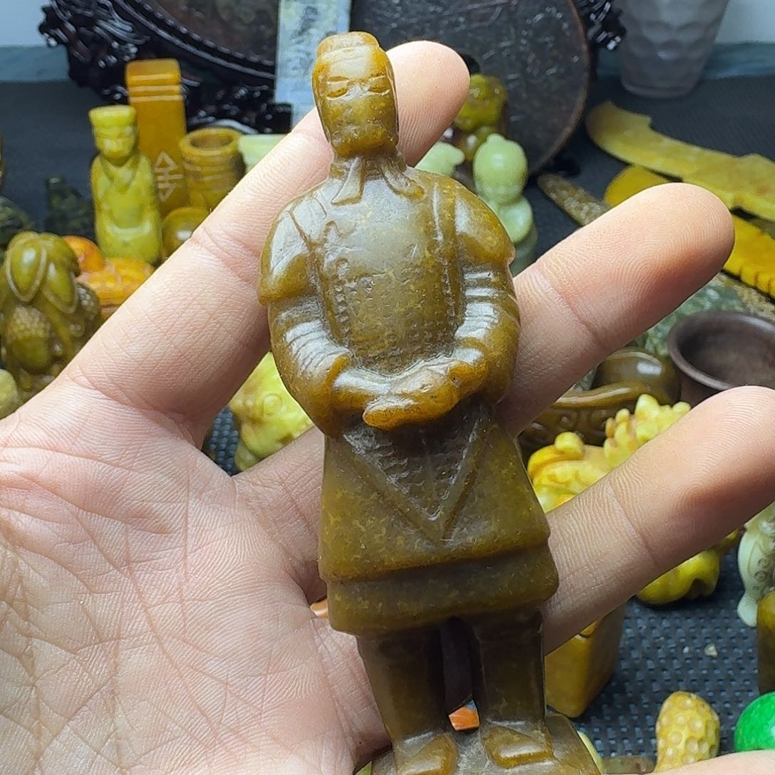 白玉菩提吊坠。。。