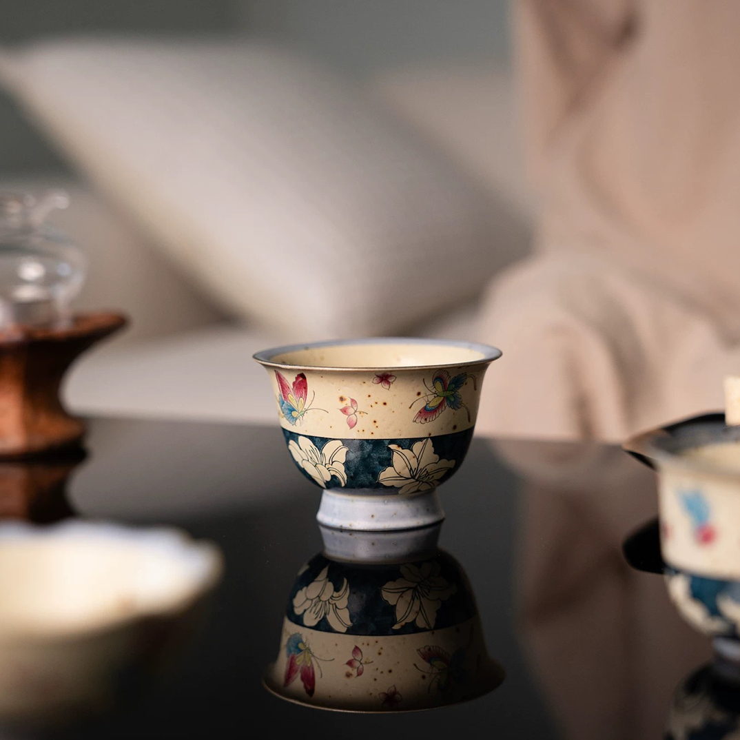 火石斗彩青花碟恋花敞口杯高足杯主人杯