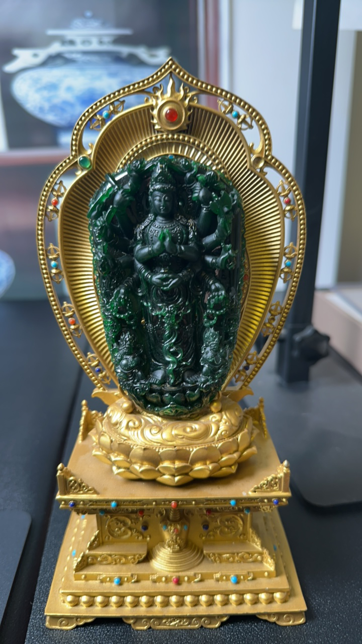 天然A货翡翠老蓝水千手观音摆件