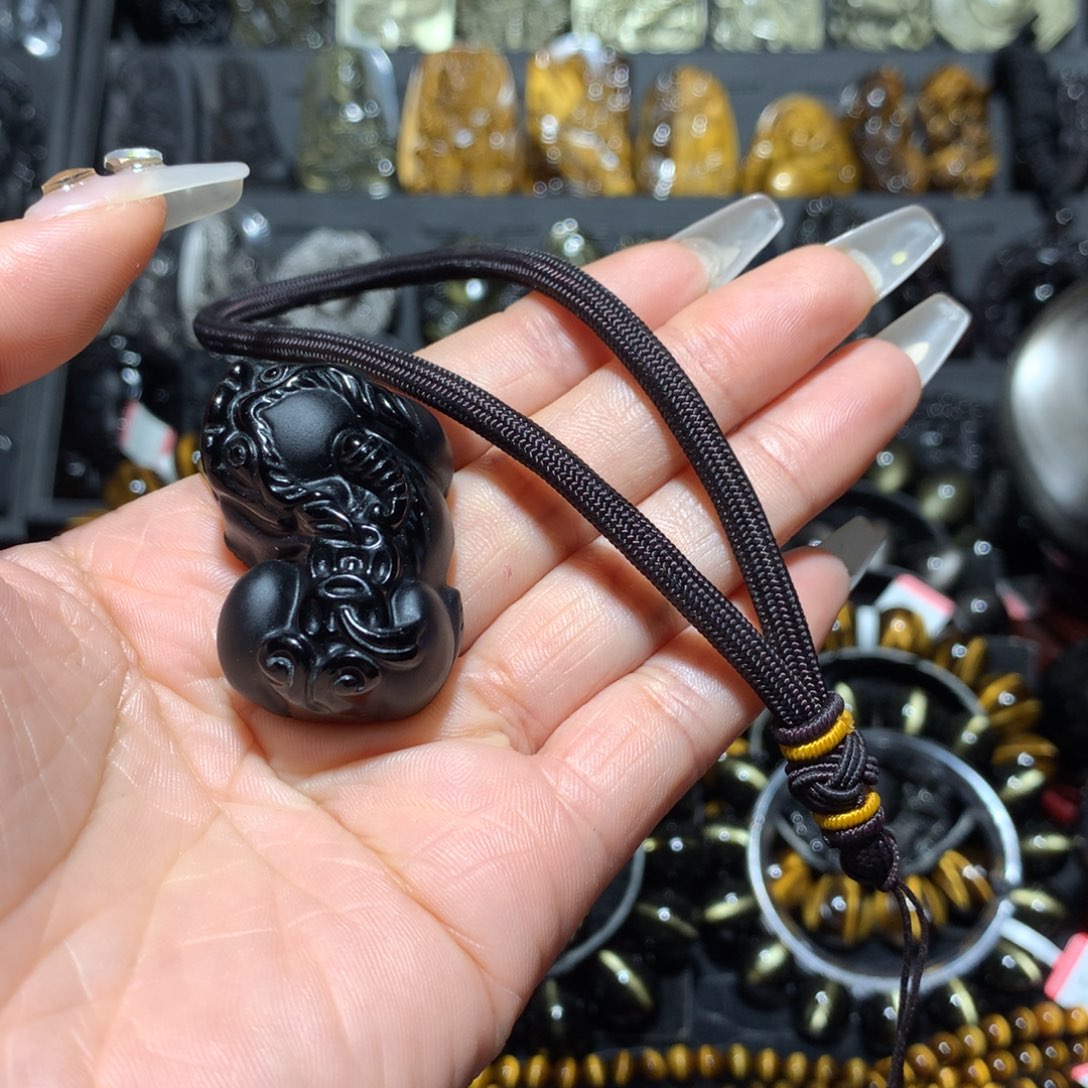 未镶嵌黑曜岩手链沐*