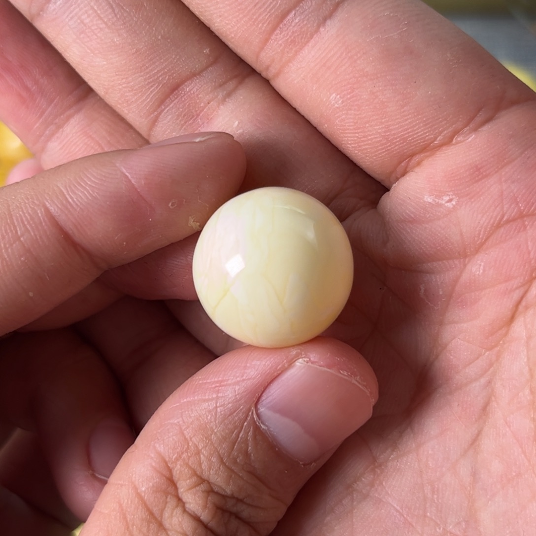 琥珀裸石未镶嵌蜜蜡白蜡圆珠20.5