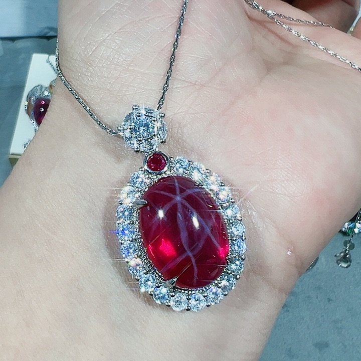 红宝石颈饰未镶嵌