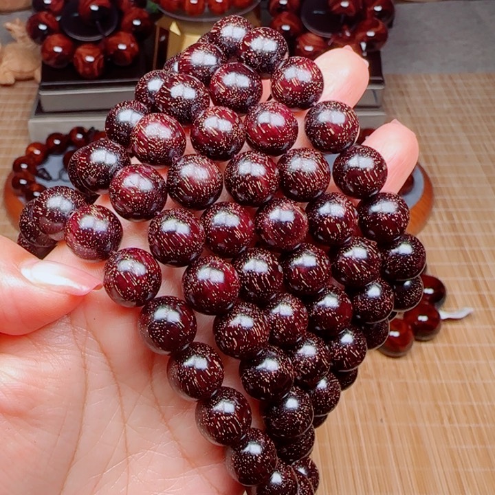 檀香紫檀（小叶紫檀）桃3w