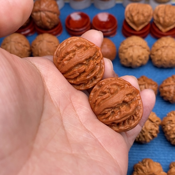 文玩核桃把件龙头