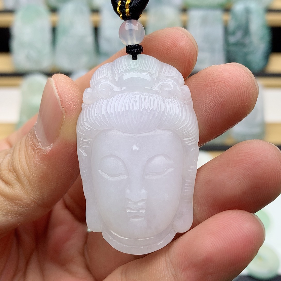 翡翠颈饰未镶嵌观音头