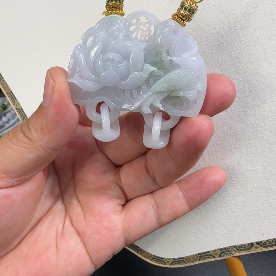翡翠颈饰未镶嵌仿古