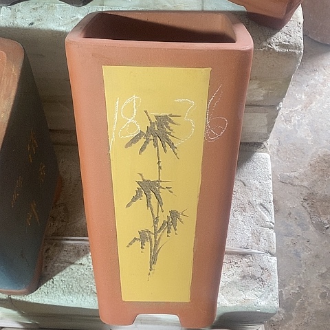 紫砂中国宜兴紫砂花盆，