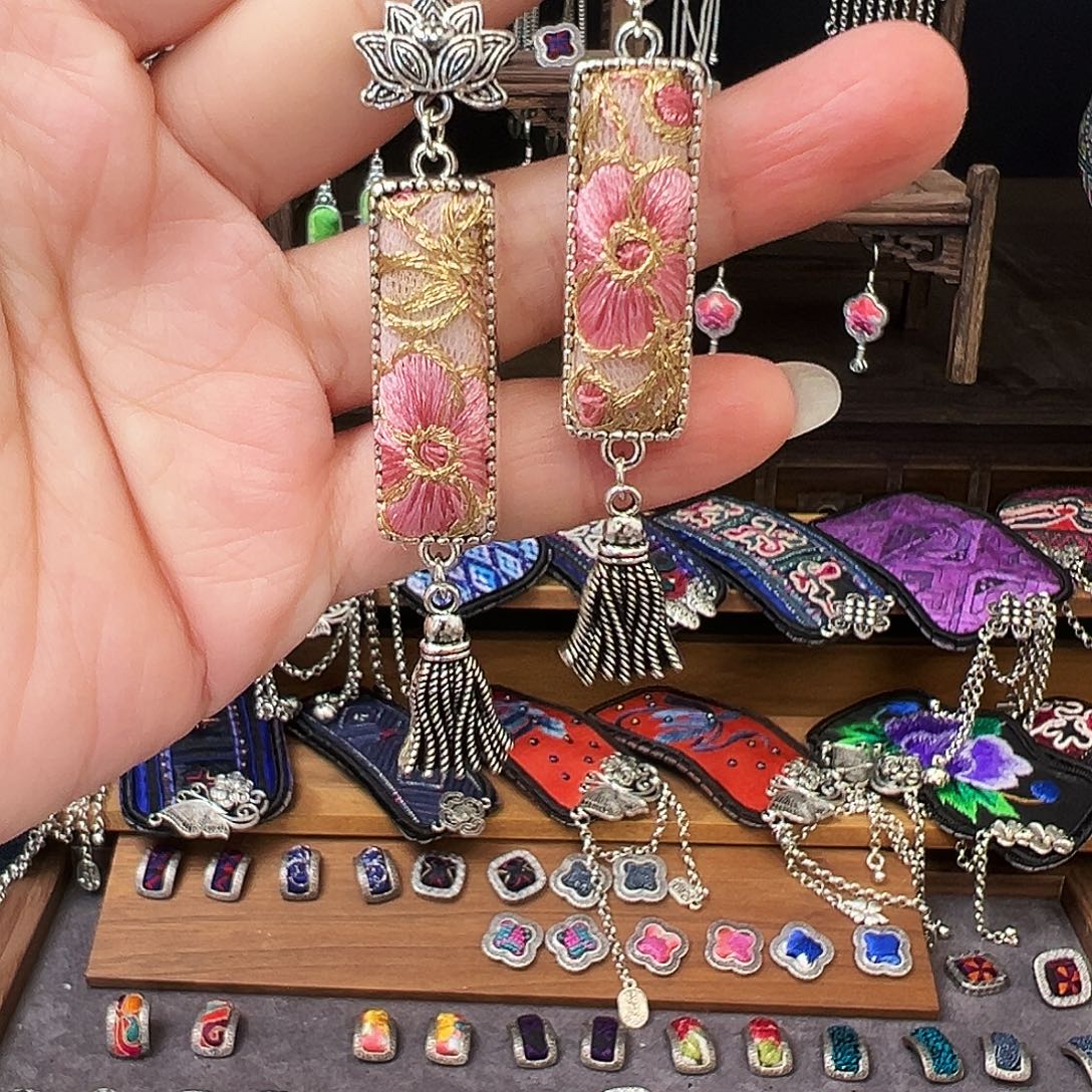 织绣手工刺绣工艺品