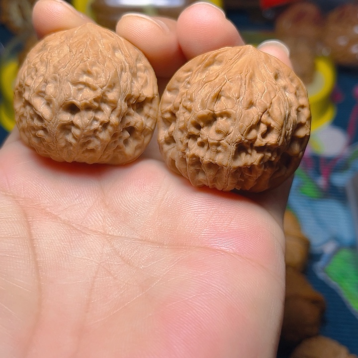 文玩核桃吊坠独家野生