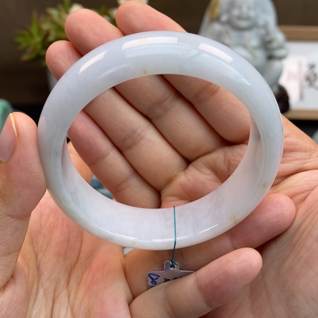 翡翠手镯未镶嵌天然