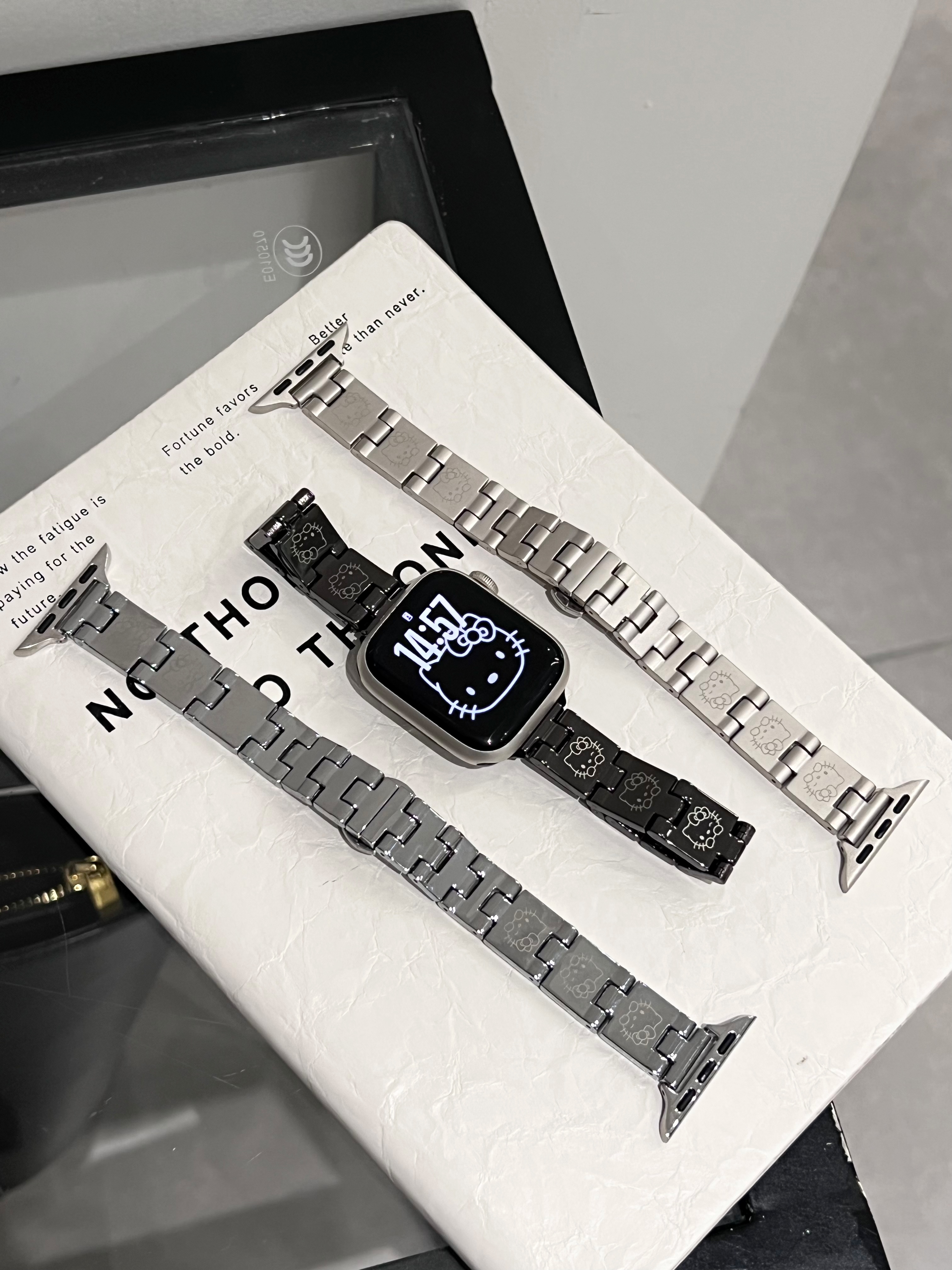 适用苹果手表表带kitty方块镜面金属小米手环9表带小米10表带vivo