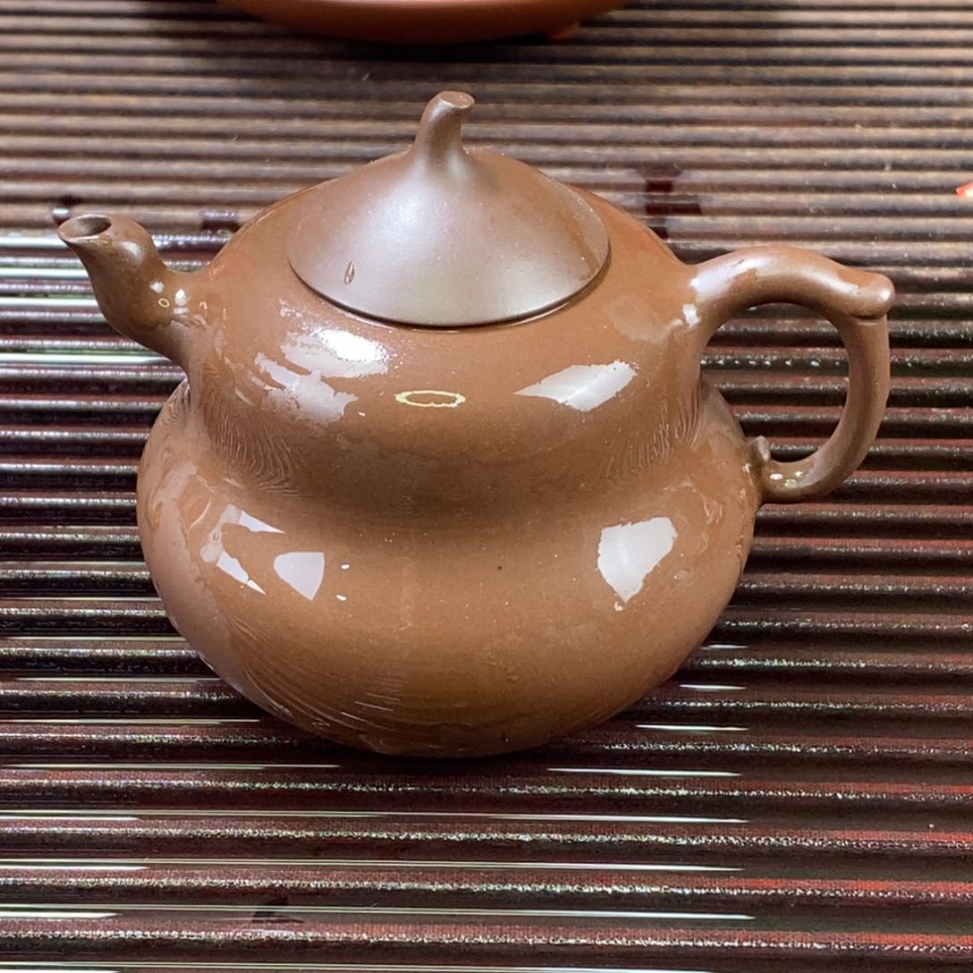 紫砂茶壶白3 王富川 葫芦 底槽清