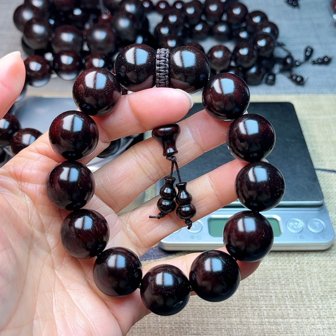 檀香紫檀（小叶紫檀）1.8 13颗