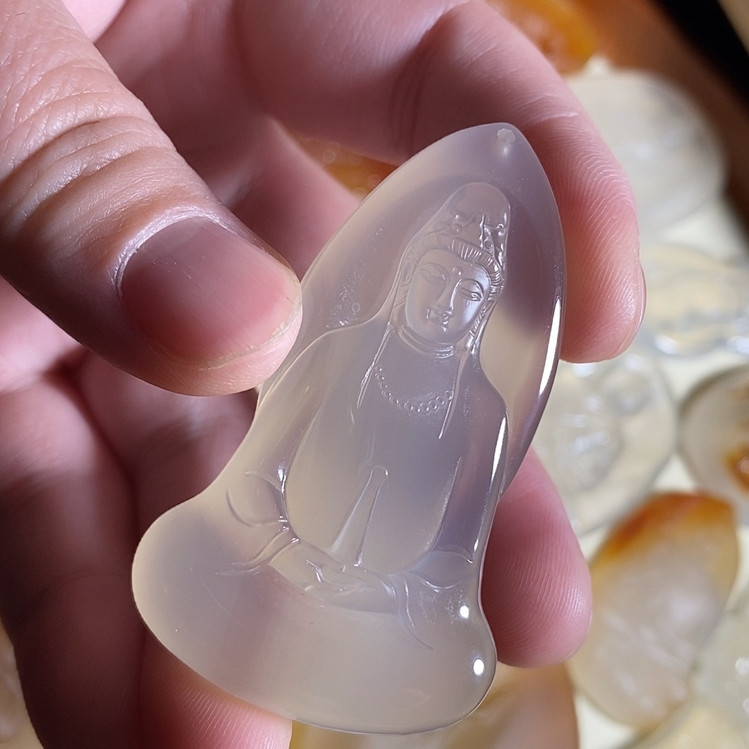 玛瑙/玉髓合金颈饰冰种玛瑙观音