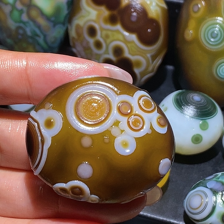 玛瑙/玉髓未镶嵌珠宝奇石53