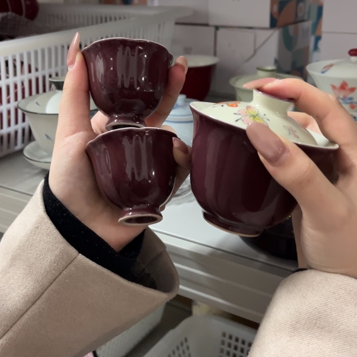 三件套哈哈哈哈哈哈哈