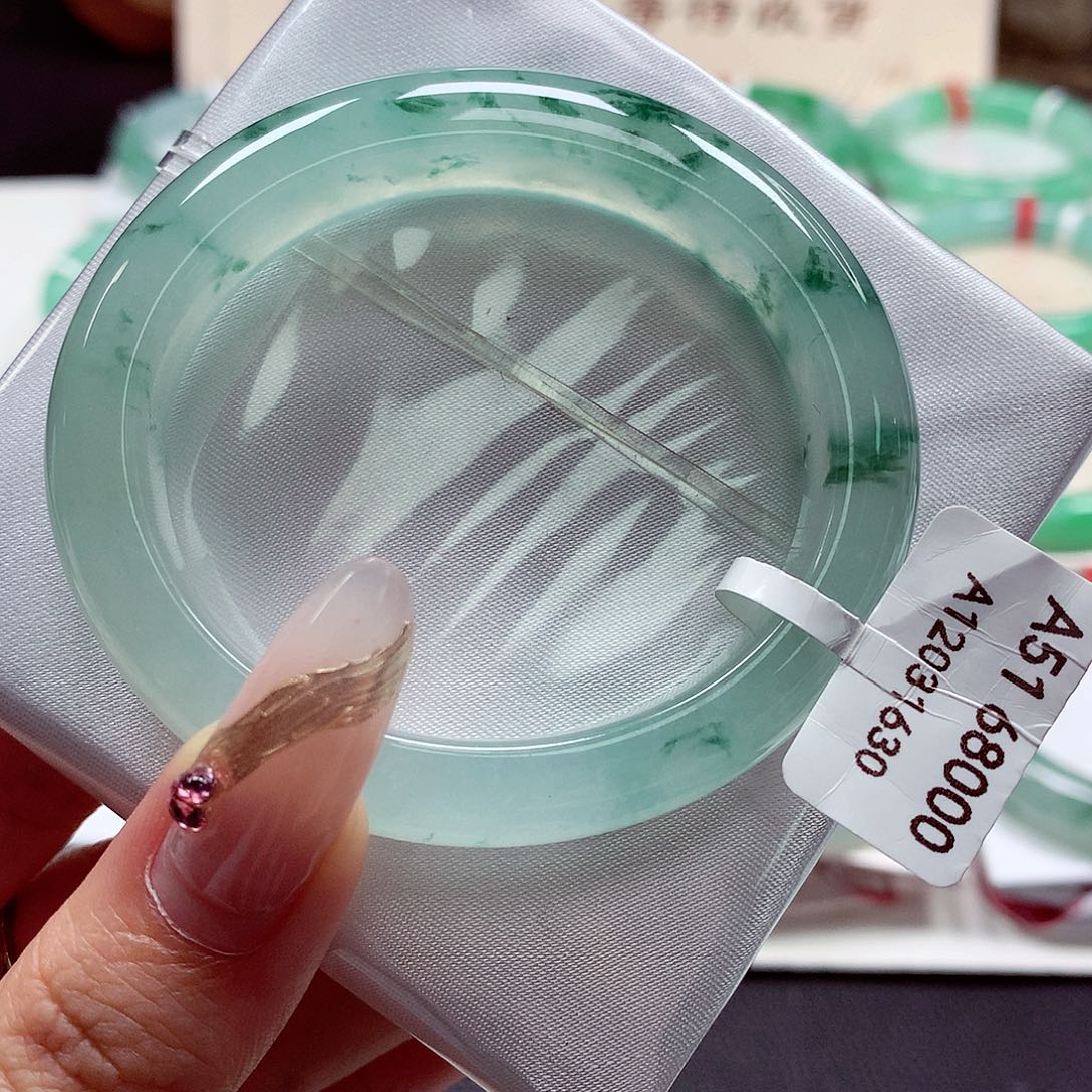 翡翠手镯（贵妃镯）未镶嵌22（28号）