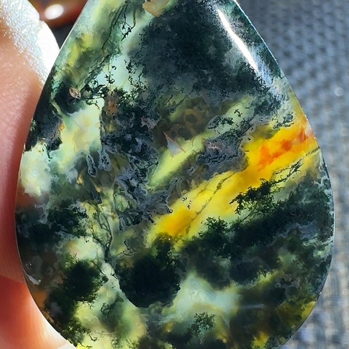 抖***缘玛瑙/玉髓未镶嵌颈饰