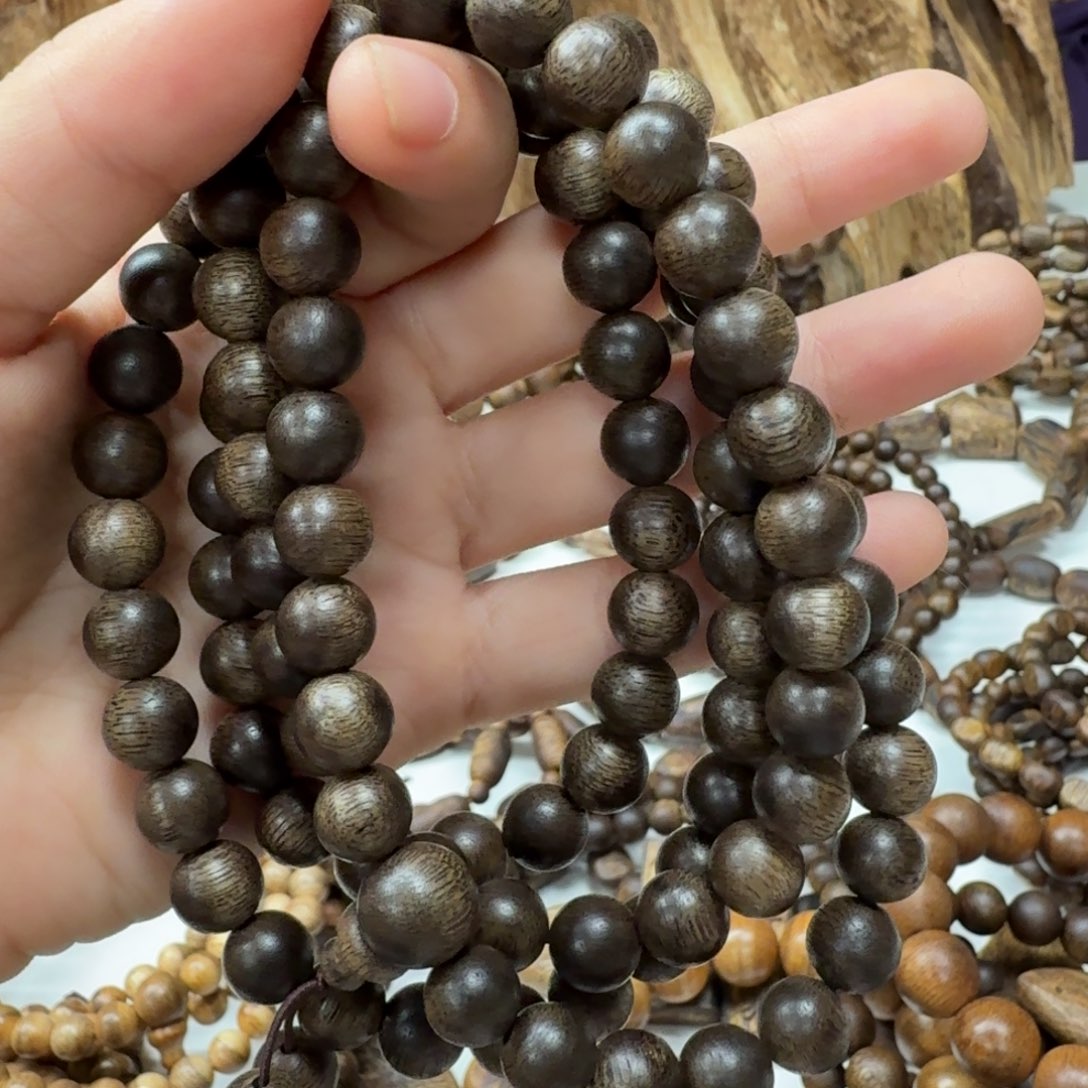 沉香碎屑沉香海南黑油格0.8大21克➕碎屑多样性