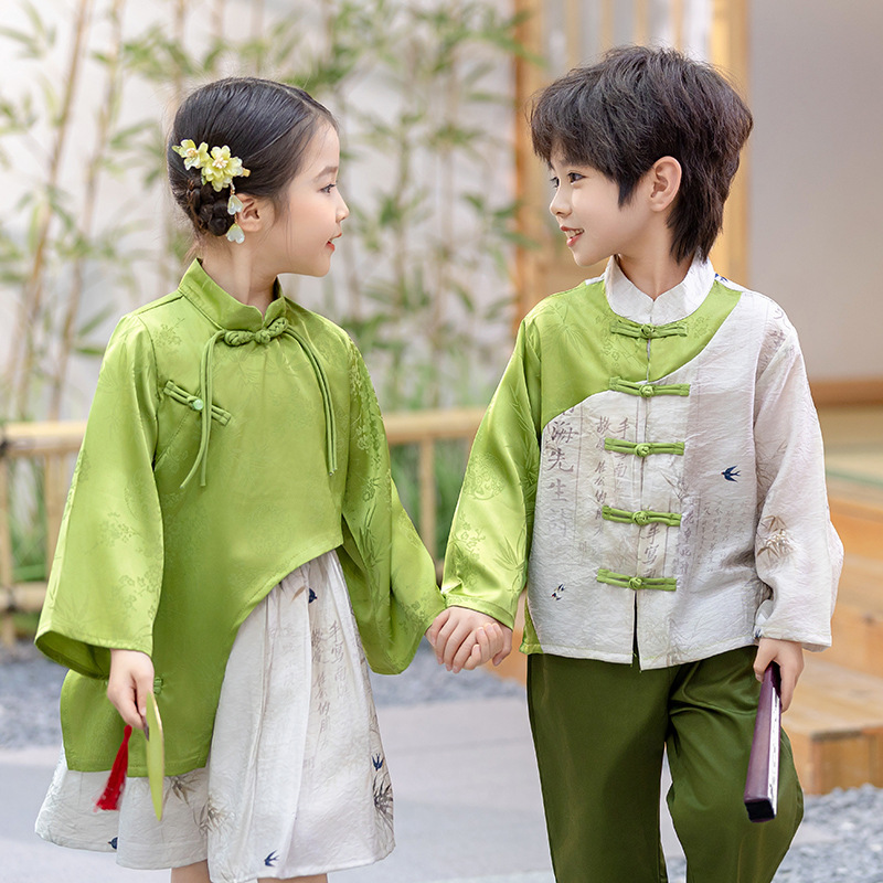新品巴拉巴拉男生女生春秋款中国风汉服套装幼儿园园服诗歌朗诵演