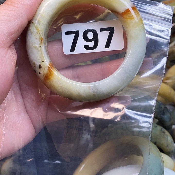 懒***鱼蛇纹石玉未镶嵌手镯