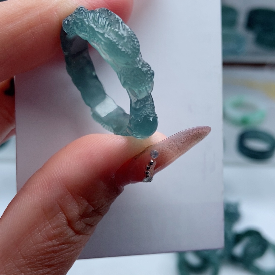 翡翠戒指未镶嵌小*