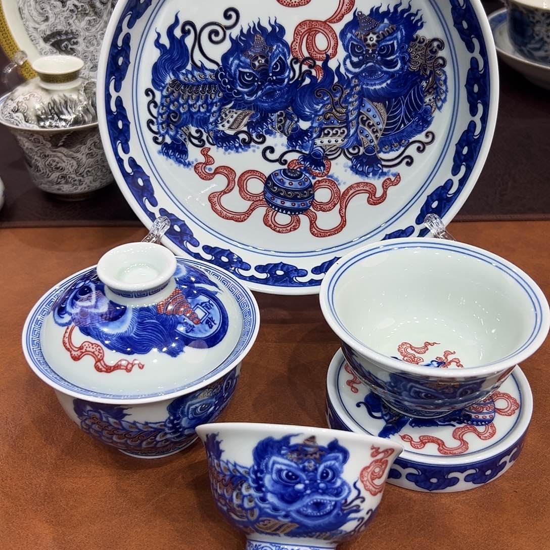 摆件福建省人民政府关于修改