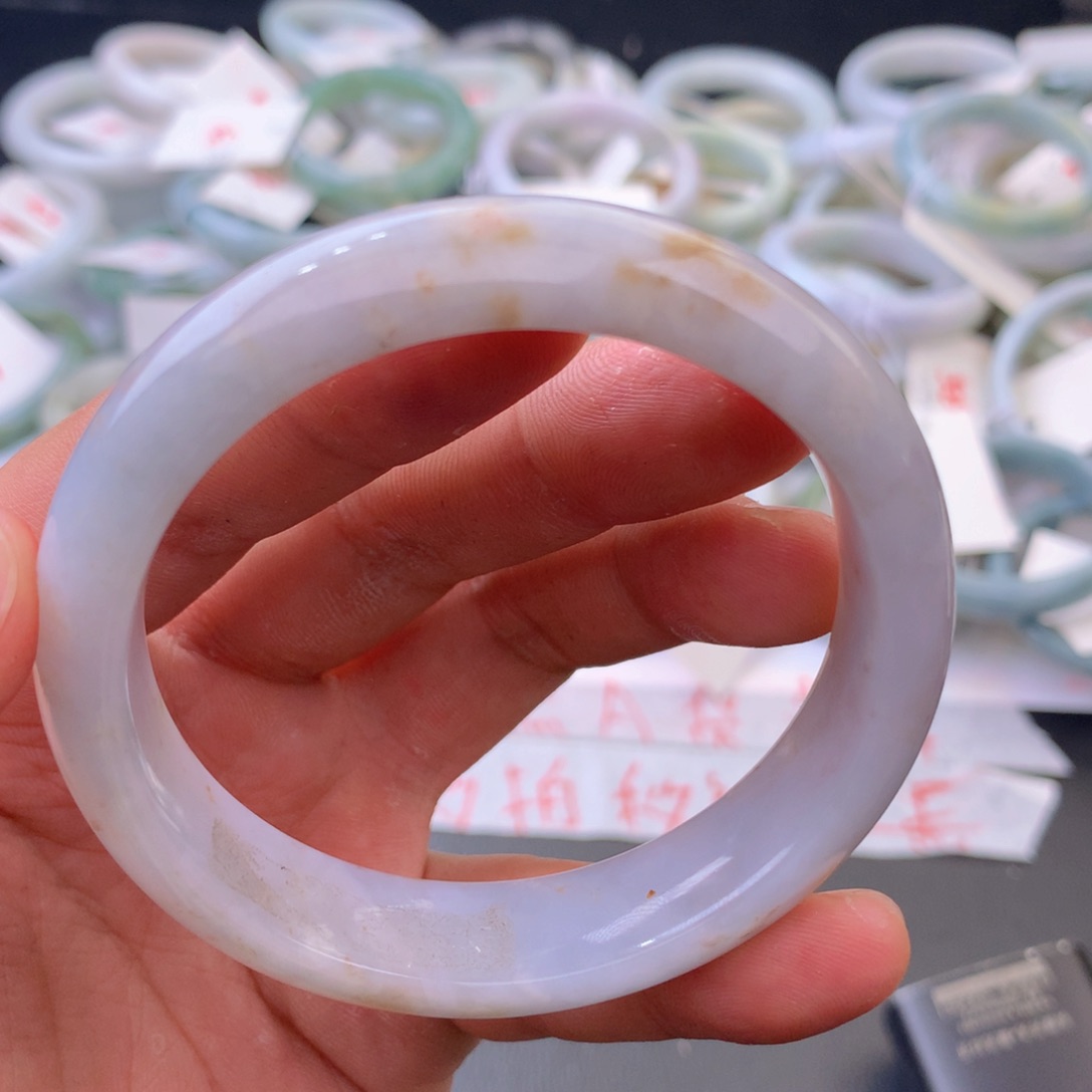 翡翠手镯未镶嵌1566585588888