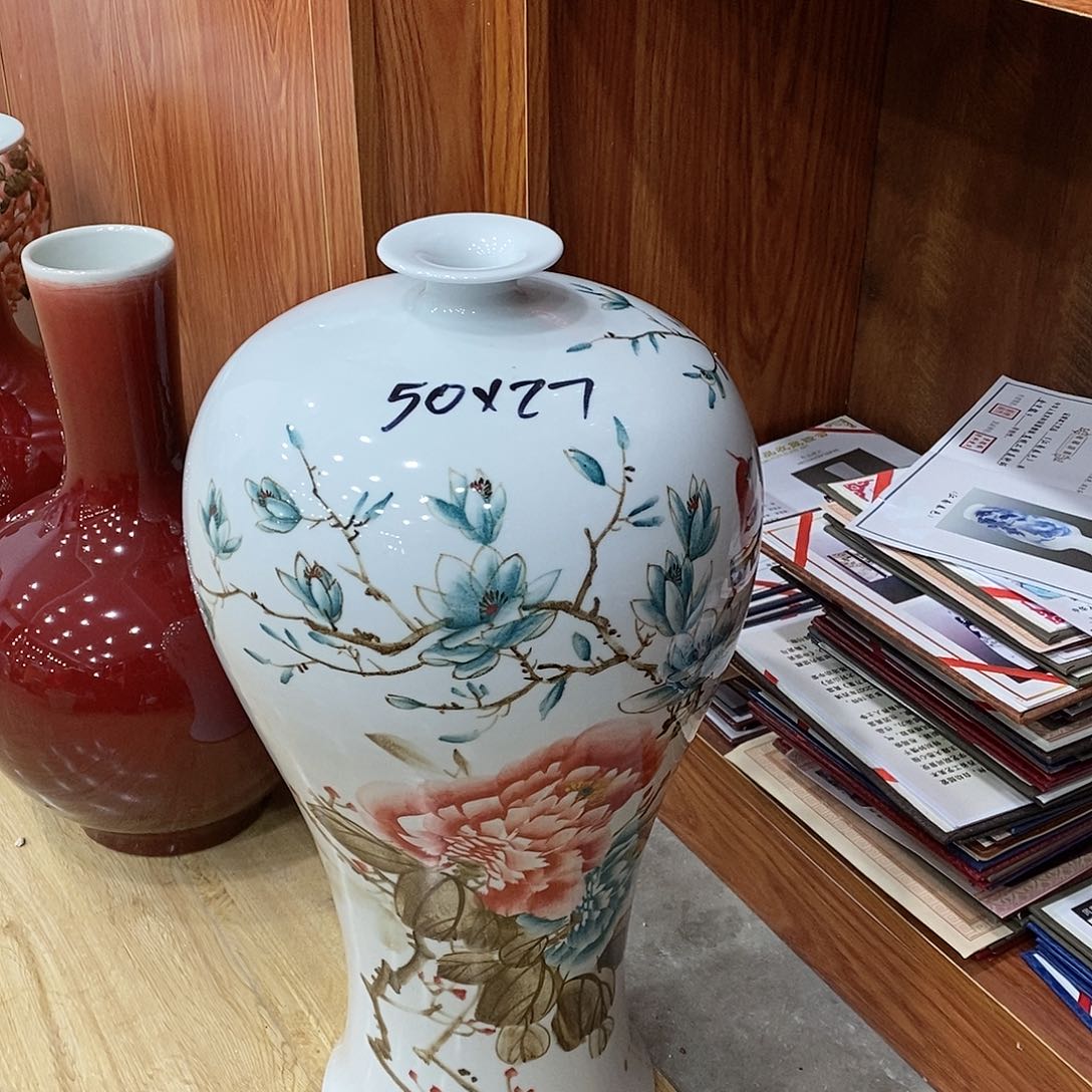 摆件文*景德镇陶瓷梅瓶