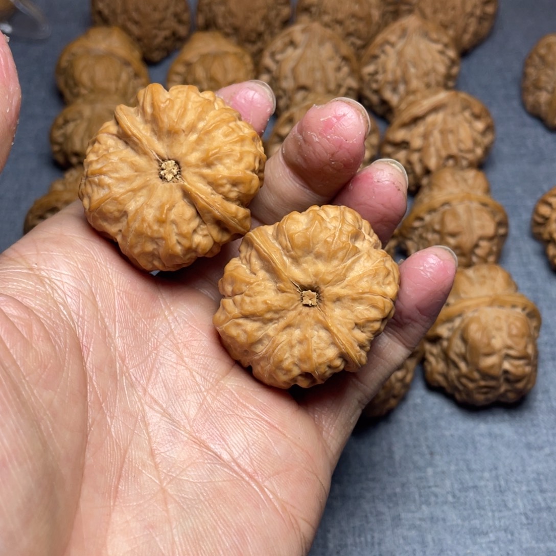 文玩核桃把件蛤蟆