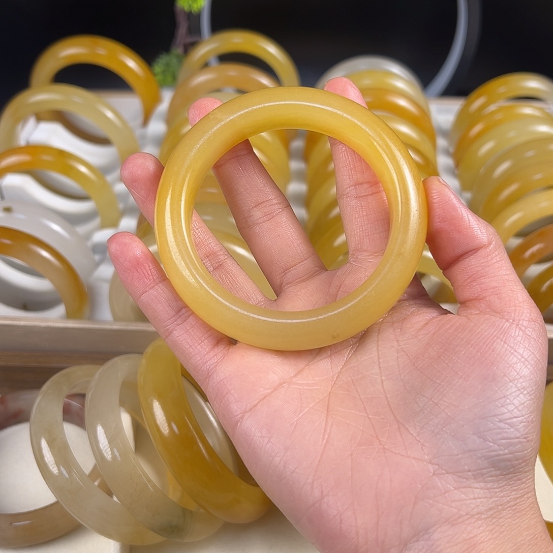 快***云非金属鸡油黄58圈口