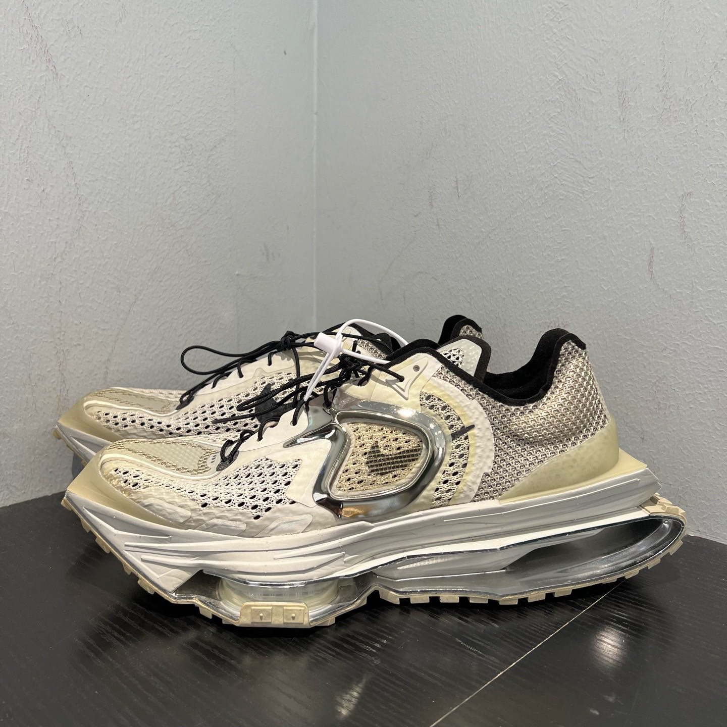 Mmw x Nike Zoom 004/24189/坦克卡其色运动鞋 42码 A级